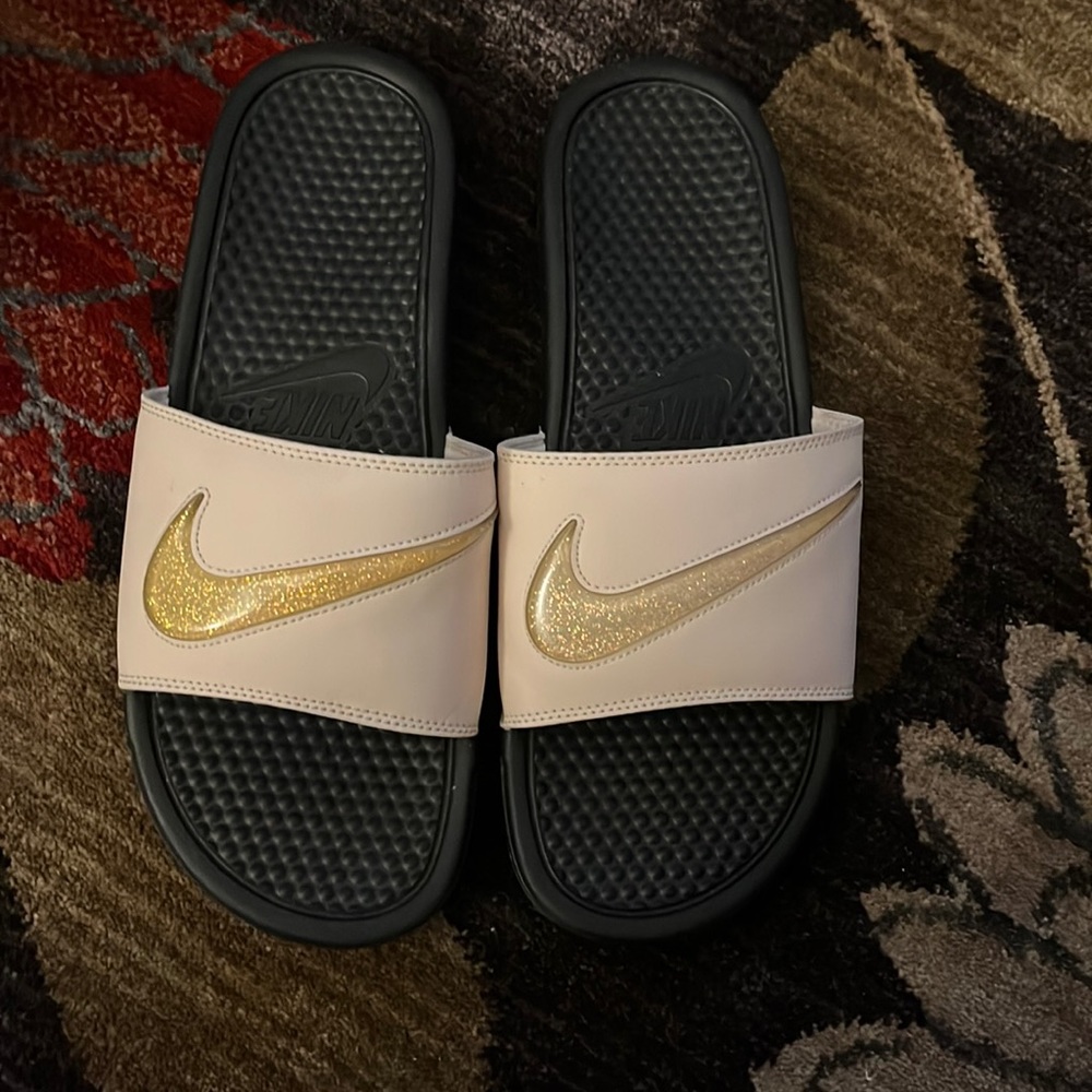 Nike Cream & Black   Unisex Slides